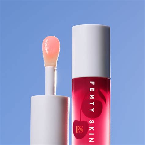 rihanna เปิดตัว cherry treat conditioning strengthening lip oil ใหม่ล่าสุดจาก fenty skin the
