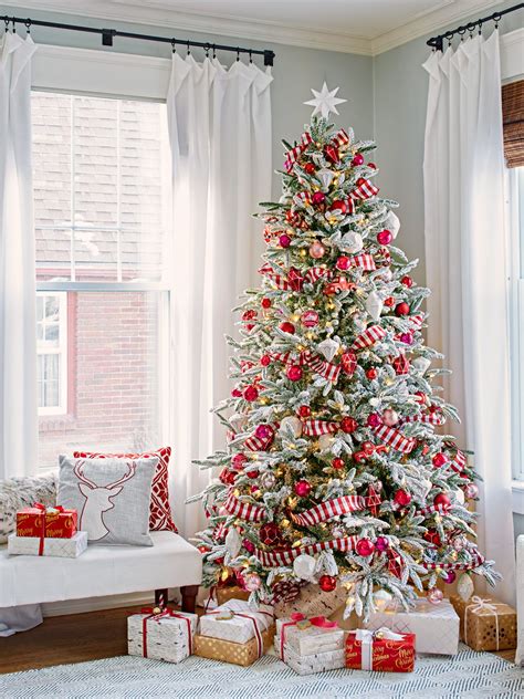 How To Decorate A Christmas Tree In Just 3 Easy Steps Christmas Tree
