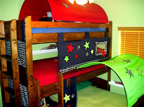Crawling over a mess on the floor or around the bunk bed can make climbing to the top dangerous. Lady Create-a-lot: Bunk Bed Tents