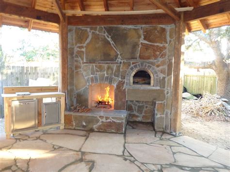 Homemade Outdoor Fireplace With Pizza Oven Diy Wood Fired Outdoor