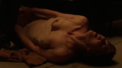 Maggie Gyllenhaal Nude Pics Page 2