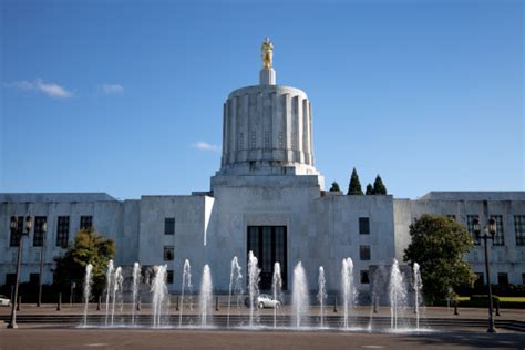 Oregon State Capitol Building Stock Photo Download Image Now Istock