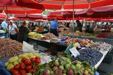 Farmers' Market (8) | Zagreb | Pictures | Croatia in Global-Geography