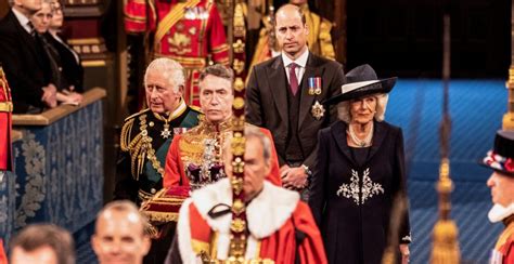 El Príncipe Carlos Reemplaza Por Primera Vez A La Reina Isabel Ii En La