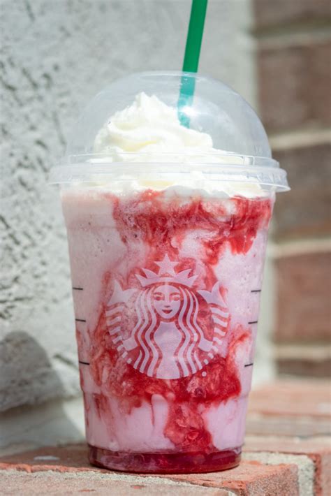 15 Starbucks Strawberry Drinks Menu Favorites And More Sweet Steep