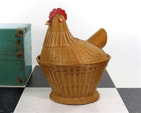 Vintage Chicken Basket Wicker And Rattan Hen Rooster Etsy Wicker Vintage Wicker Basket