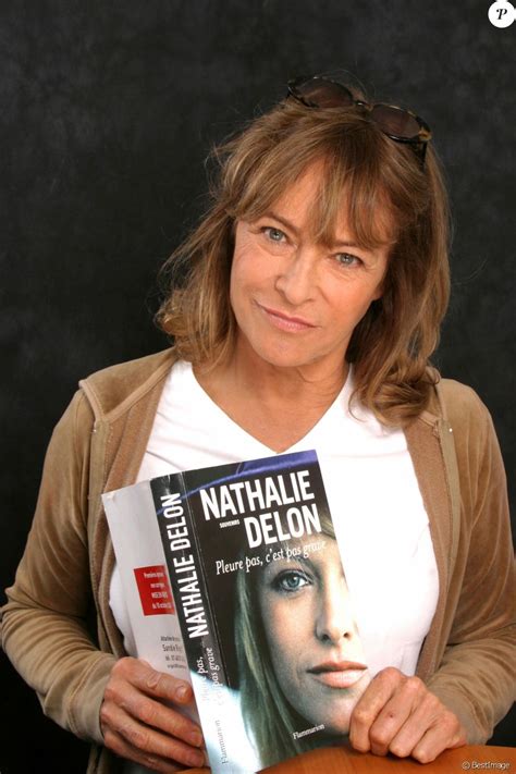 Nathalie delon décédée d'un cancer rapide. Archive - Portrait - Nathalie Delon, en studio en 2007 ...