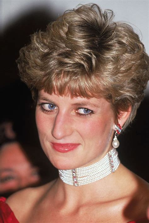 Lady Diana 26 Defining Pieces Of Jewelry With Images Princess