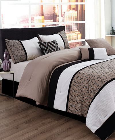 So, say you have a queen size bed, be sure to peruse bed bath & beyond's queen comforter sets on clearance or queen sheet sets on clearance to add a fashionable flair. Sergio 7-Pc. Queen Comforter Set - Bed in a Bag - Bed ...