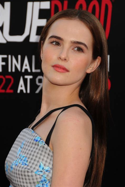 The Sexiest Zoey Deutch Pictures Ever Barnorama