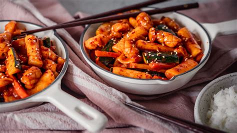 Tteokbokki Ojingeo Bokkeum Stir Fry Squid Rice Cakes — The Spice