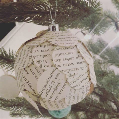 Adding a red ribbon to a christmas tree gives it such a cozy, homey feeling. Christmas Decorations 2020: DIY Xmas Decorations (39 Photos)