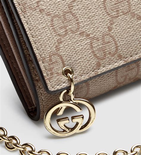 Gucci Gg Supreme Canvas Chain Wallet In Natural Lyst