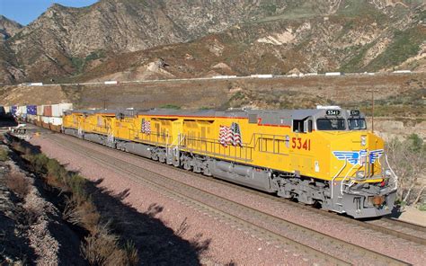 Yellow And Gray Train Train Freight Train Diesel Locomotive Hd