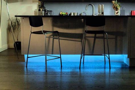 Control your philips hue bluetooth lighting with the philips hue bluetooth app. Philips Hue Kitchen Lighting Ideas | Strip lighting, Hue ...