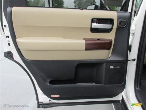 2015 Toyota Sequoia Platinum Door Panel Photos
