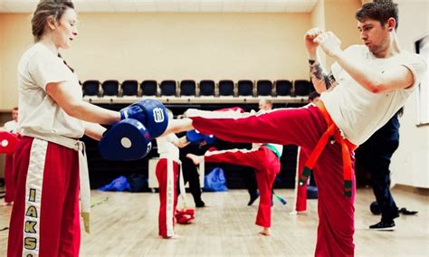 Ten Beginner Kickboxing Classes Edinburgh Assassins Kickboxing Eak