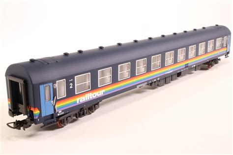 Cet objet est vendu par catawiki. hattons.co.uk - LS Models 42021 Railtour 2nd Class Coach ...