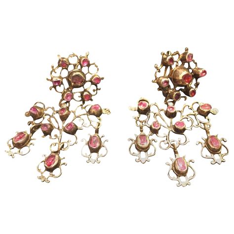 Coral 18 Karat Gold Chandelier Earrings For Sale At 1stDibs Coral