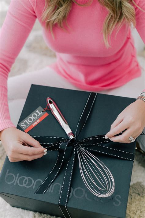 Bloomingdales Registry Finder