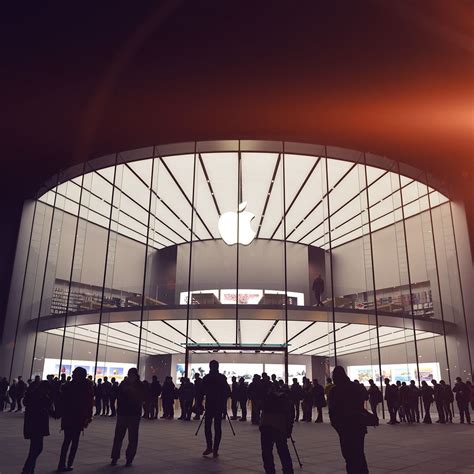 Photo Apple Store Event City Architecture Flare Ipad Wallpapers Free
