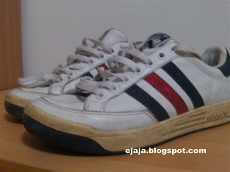 Di utm, majlis konvokesyen adalah merupakan majlis sambutan tahunan yang gilang gemilang. kenangan kasut adidas ~ BUDAK NAKAL