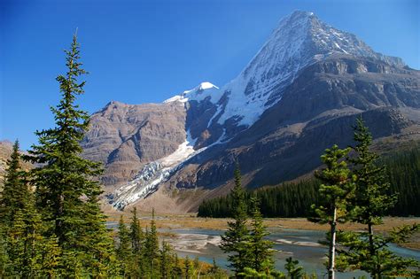 Обои Mount Robson Provincial Park British Columbia Canada Природа