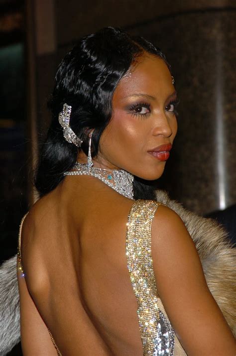 Sexy Naomi Campbell Pictures Popsugar Celebrity Photo 39