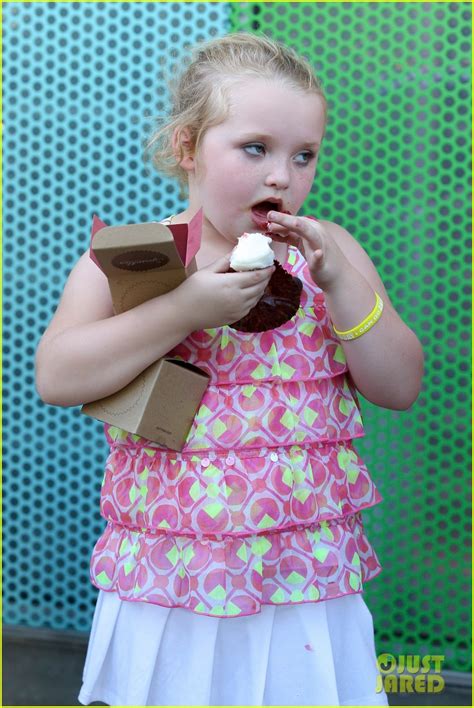 Full Sized Photo Of Honey Boo Boo Hits Cupcake Atm Photo Just Jared