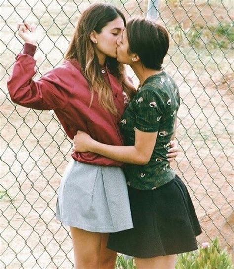 Hot Lesbian Women Kissing Eatlocalnz