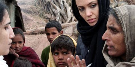 O Trabalho Humanitário De Angelina Jolie Em Fotos Atualidade Sapo