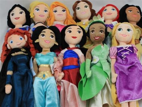 Disney Store 11 Princess Collection Set Plush Dolls Rapunzel Snow White
