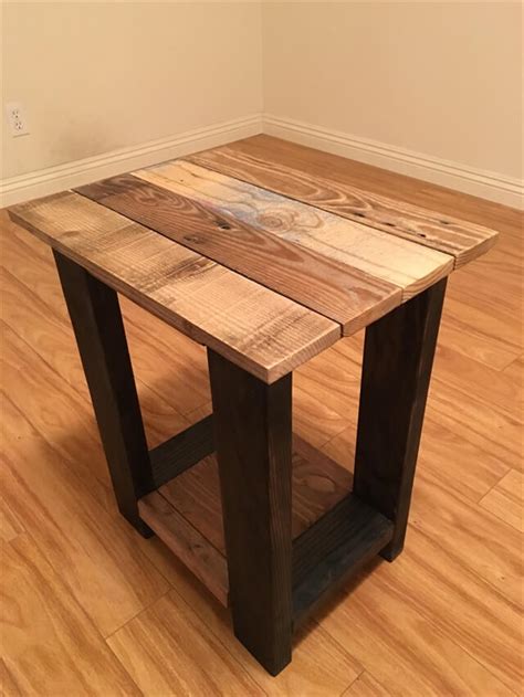 You can make these diy ideas at your home easily. 26 DIY Pallet Side Table