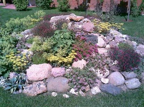 Stunning rock garden landscaping ideas 1. Simple rock garden photos