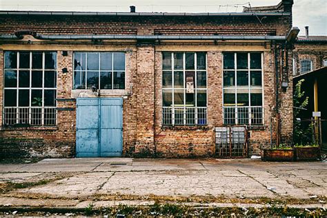 31400 Old Warehouse Exterior Stock Photos Pictures And Royalty Free