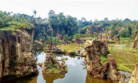 Taman buaya indonesia jaya dikenal juga dengan nama lain. 10 Taman Wisata di Tangerang, Bambu Matahari Potret Gajah Royal Bunga Lampion Ayodya Pelangi ...