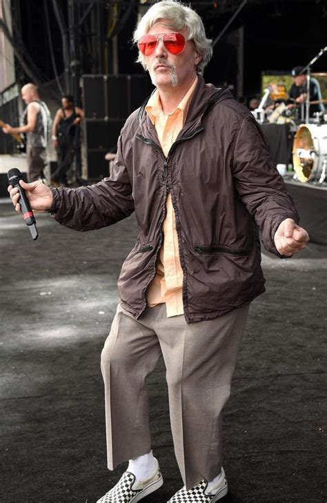 Limp Bizkit Frontman Fred Durst Unrecognisable At Lollapalooza