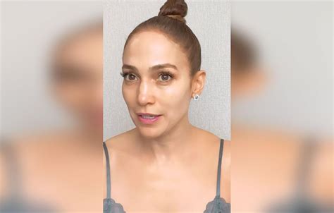 Jennifer Lopez Goes Completely Natural In Makeup Free Video
