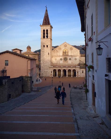 Appartamenti, case, uffici in costruzione. Cosa vedere a Spoleto | blog100days