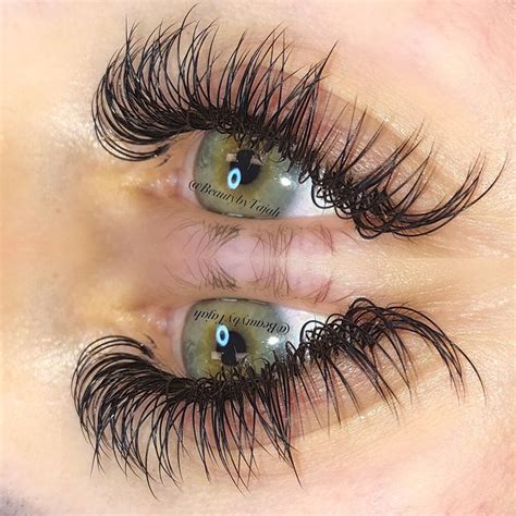 Tajah On Instagram Long And Curly 🌟 Eyelashes Eyelash Extensions