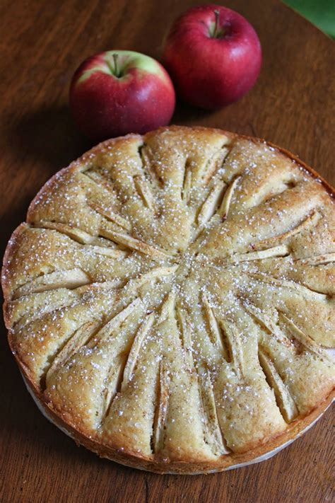 Melted butter blended into the topping enhances the keeping quality of the sliced apples. Sweet Deliciousness: Apple Kuchen