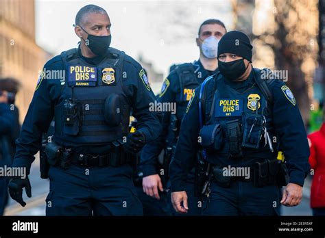 Washington Dc January 19 Members Of The Dhs Police Protect The
