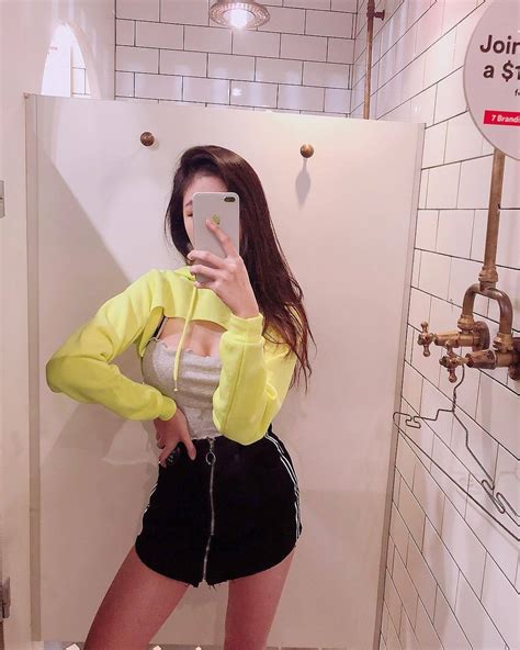 irubishootip0st sgsexydreamlandcollection who could say no to mirror selfies like these