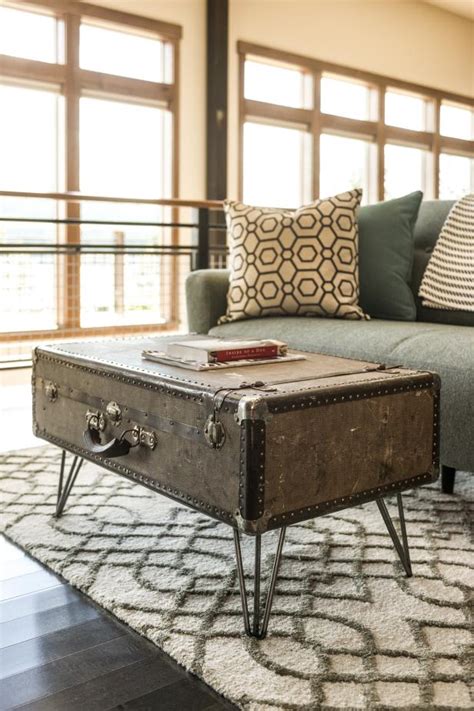 He took a stunning vintage suitcase with a special. How to Make a Suitcase Coffee Table | how-tos | DIY