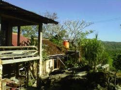 Rumah Atas Bukit - englshpui