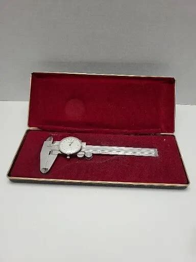 Mitutoyo Dial Calipers Vintage Japan 001 No 505 626 With Hard Case
