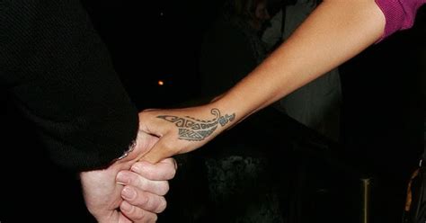 The color blend is simple, but there is an impressive. tattoo 9i: great open hands tattoo