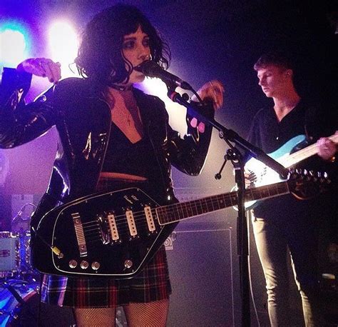 Pin By Charlie Halcyon On Pale Waves Girl Bands Music Aesthetic