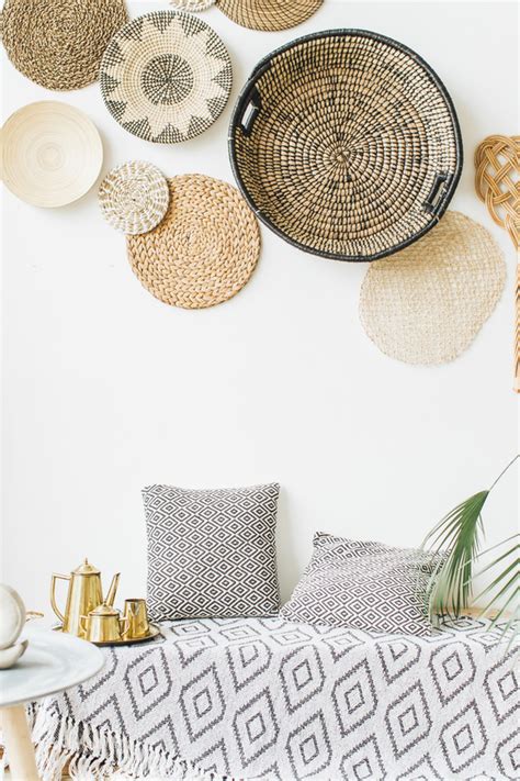 Browse the boho desert home decor collection online at b&m stores to find cheap boho home decor, accessories, and bohemian homewares! DIY Boho Basket Wall - Sunlit Spaces | DIY Home Decor ...