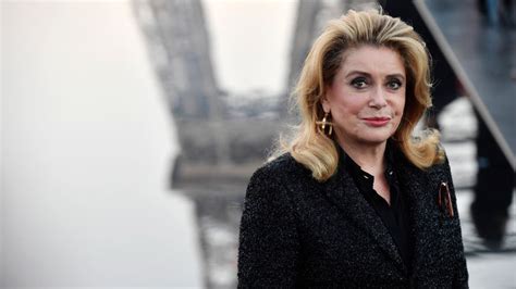 She made her movie debut in 1957, when she was barely a teenager. Geburtstag der Woche: Catherine Deneuve macht gern das ...